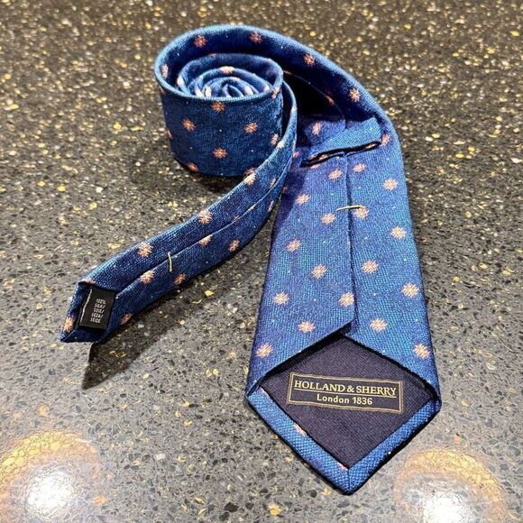 Holland & Sherry London 1836 Blue Silk Tie. - Picture 5 of 7